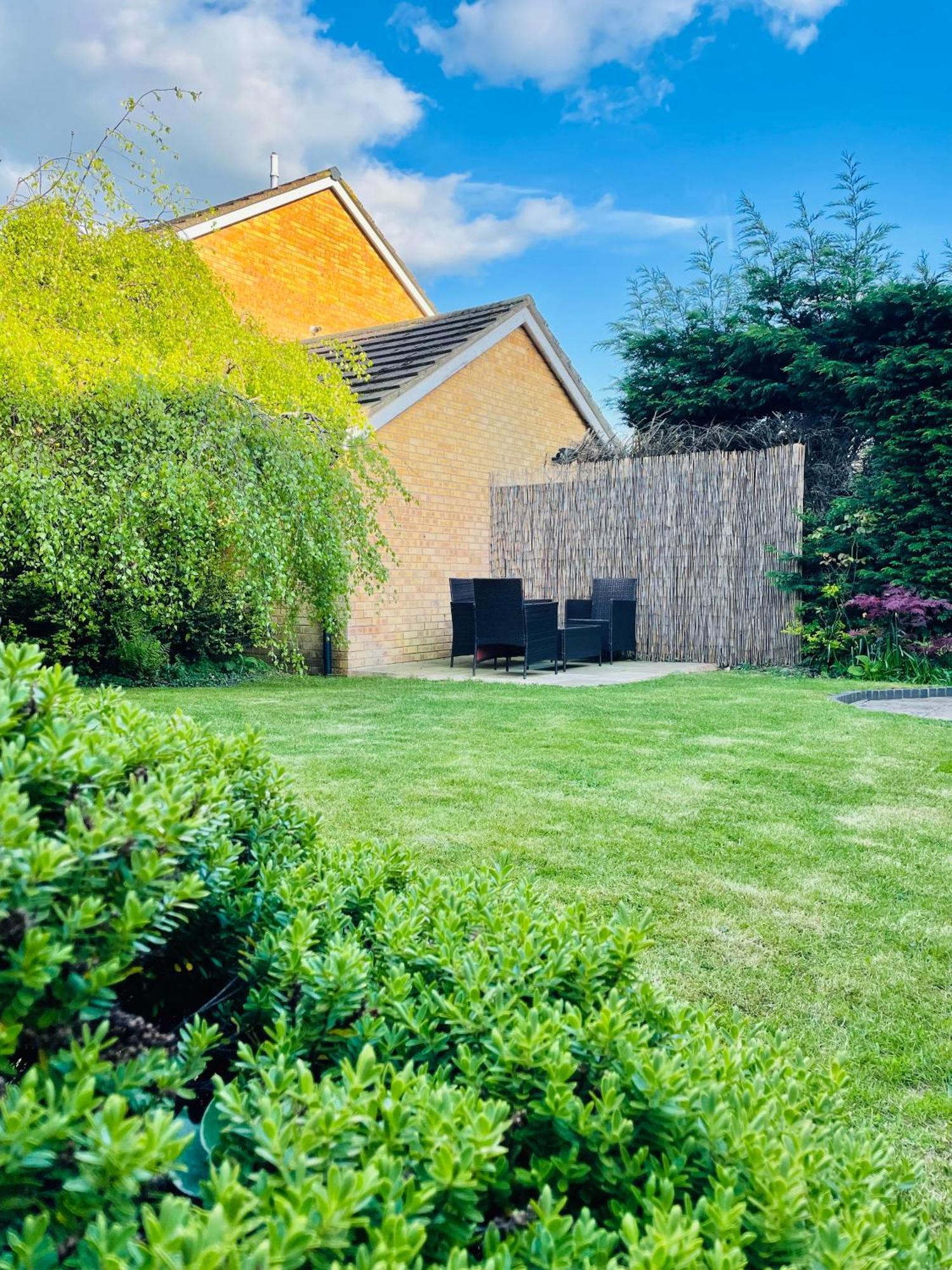 Home In Solihull - Near Nec, Bhx & Solihull Town Centre Бирмингем Экстерьер фото